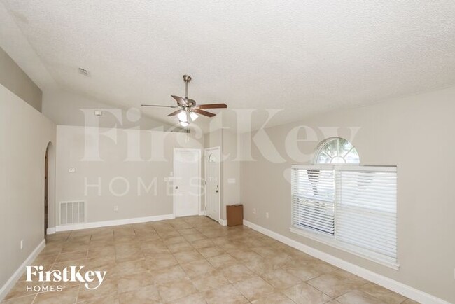 Building Photo - 2849 Maderia Cir