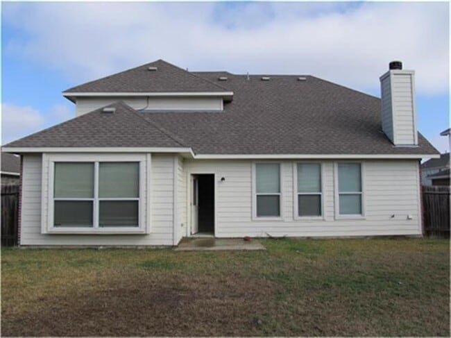 Building Photo - 5111 Manorfield Dr