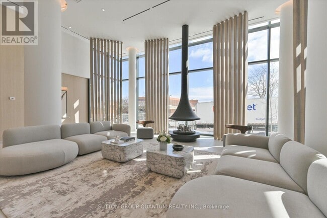 Building Photo - 1 Fairview Rd E