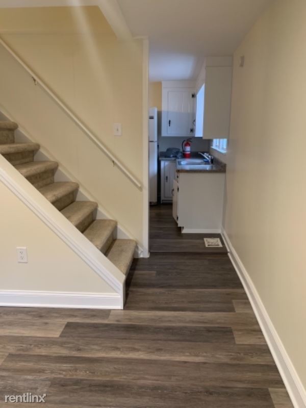 Building Photo - 2 br, 1 bath Apartment - 15 Millers Ln