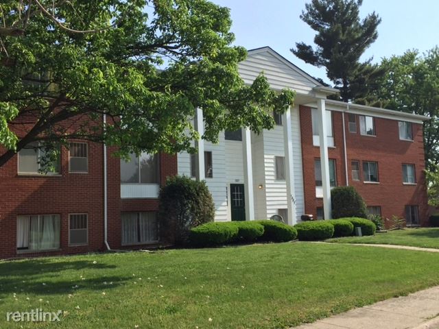 Building Photo - 1325 Southwestern Dr