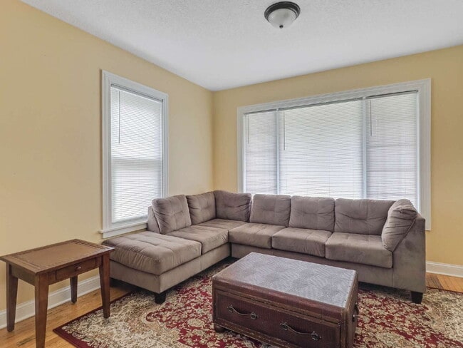 Building Photo - Gorgeous 3 BR FURNISHED Lower-Level Duplex