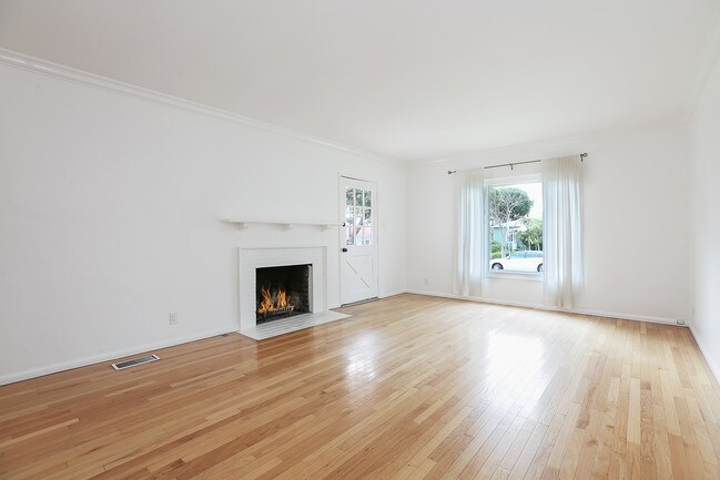 Foto del edificio - 2201 California Ave