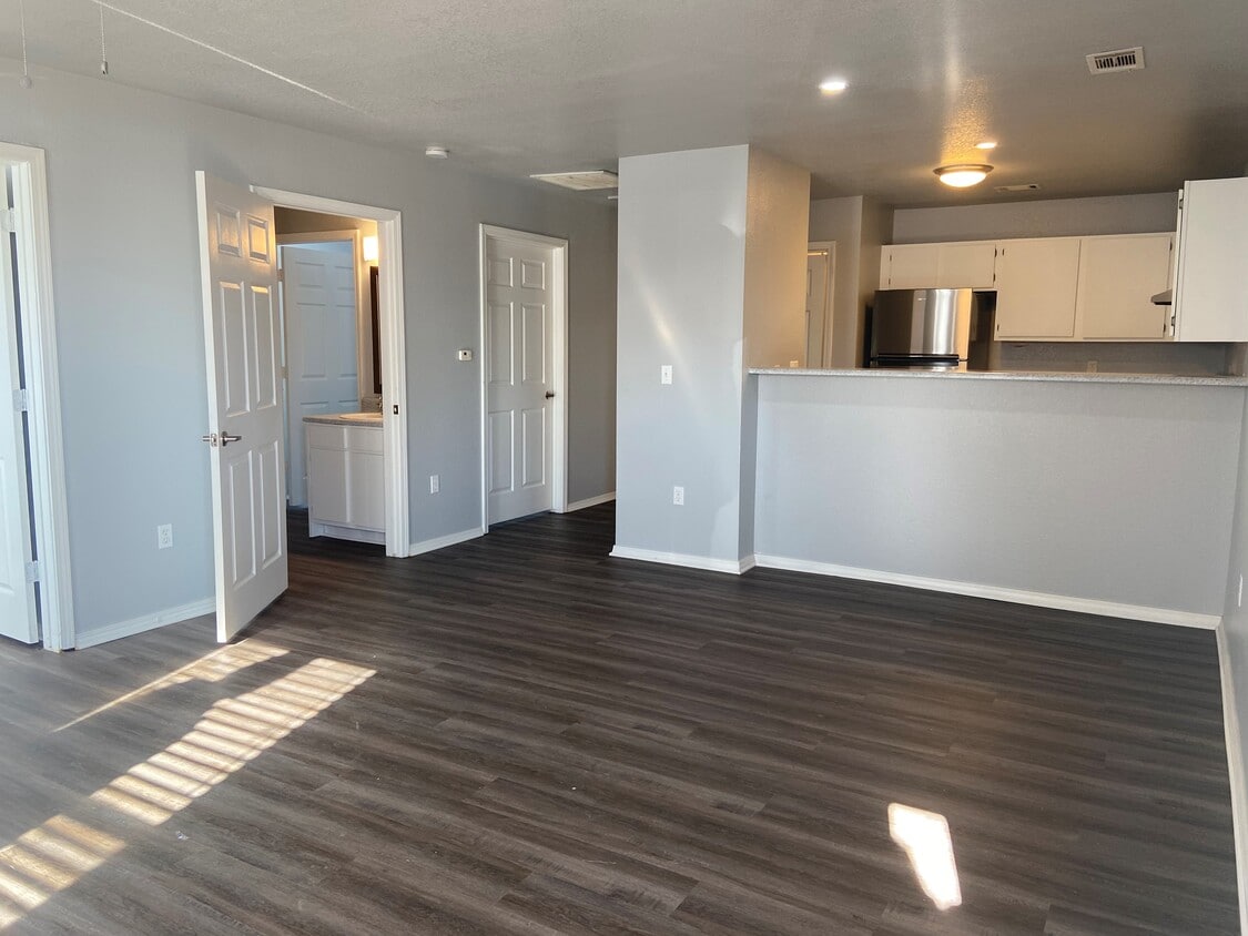 Touchstone Village Apartments Bentonville, AR