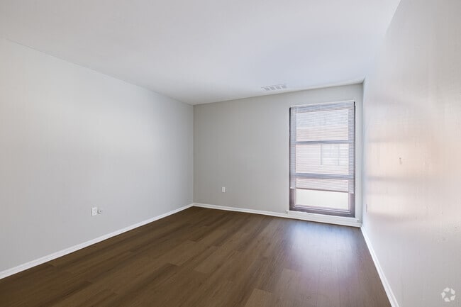 2BR, 1BA - 805SF - Primary Bedroom - Bristol Gardens Apartments
