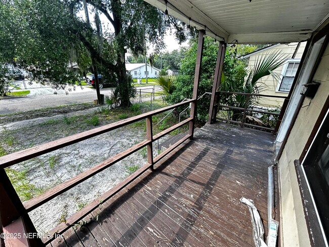 Foto del edificio - 2057 Brackland St