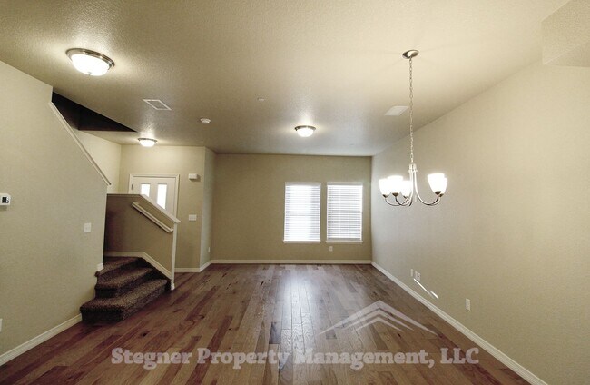Foto del edificio - Great Townhome in Southeast Fort  Collins