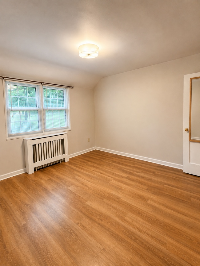 Building Photo - 1224 N Meade St