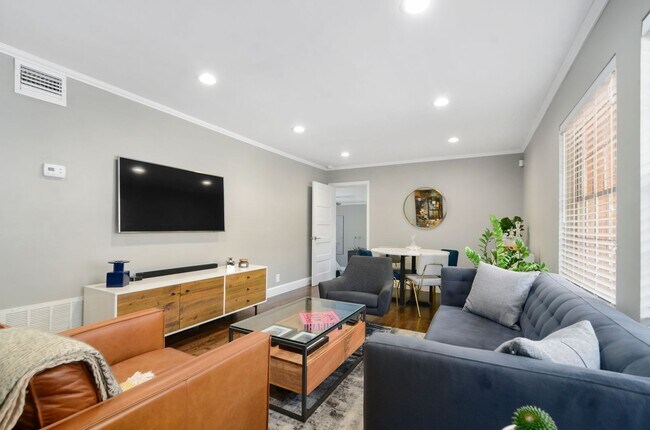 Foto del edificio - 2/2 condo downtown-Walk to Lake Eola