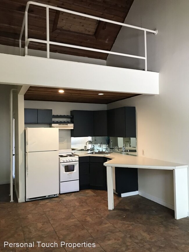 Building Photo - 1 br, 1 bath House - 8245 GOVERNOR DRIVE