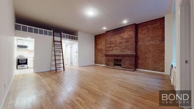 Building Photo - 36 W 73rd St