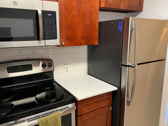 Foto del edificio - 223 Fanshaw F