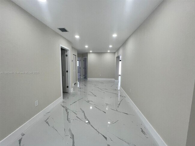 Foto del edificio - 11800 SW 176th St