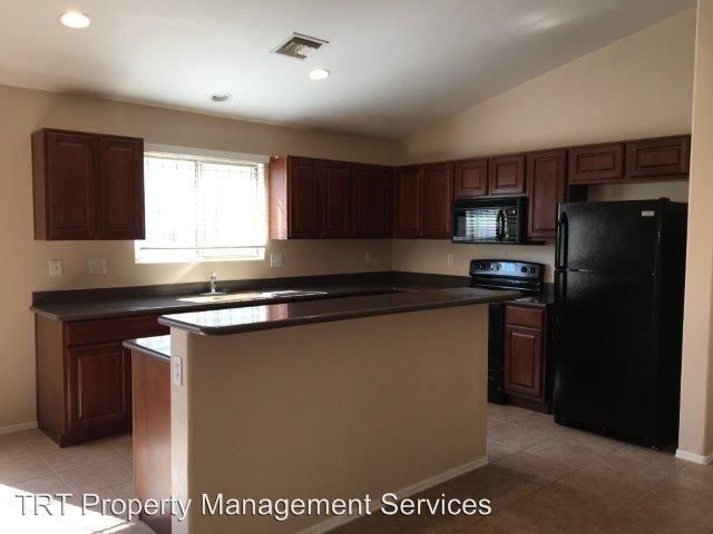 Building Photo - 3931 E Isaiah Dr