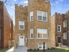 Building Photo - 7820 S Champlain Ave