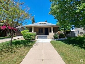 Building Photo - 827-829 E Dudley Ave