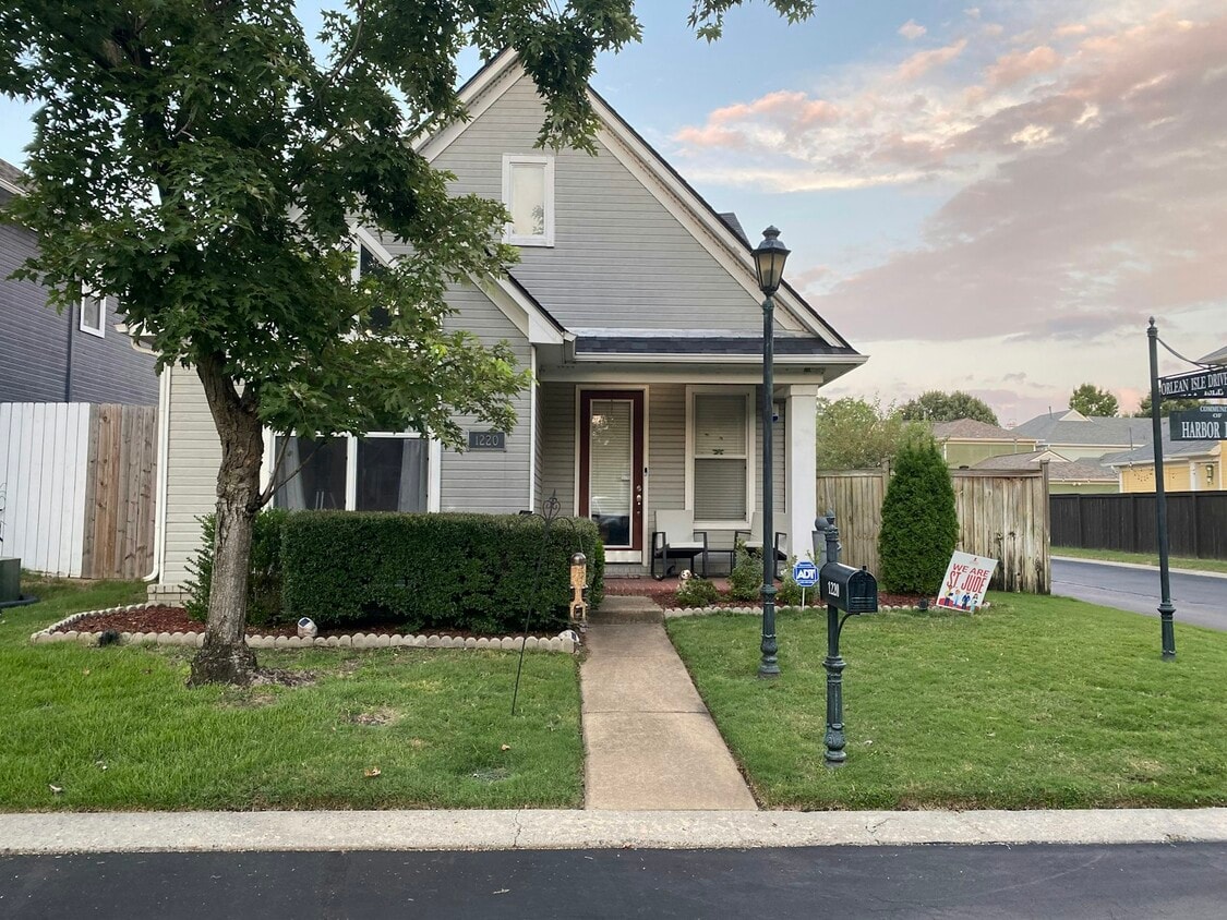 Photo - 1220 Misty Isle Drive