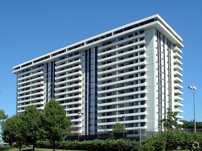 View from the northwest - Channel Club Tower