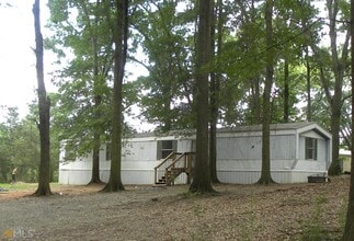 Building Photo - 204 Detter Rd
