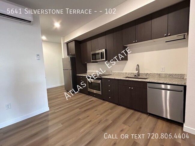 Building Photo - Newly Renovated 1 Bedroom 1 Bathroom Unit,...