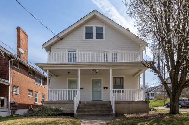 Foto del edificio - 4400 Greenlee Ave