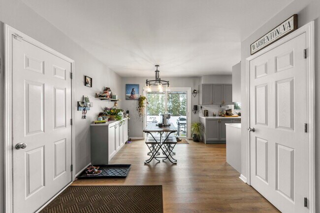 Foto del edificio - 1620 Lucylle Ave