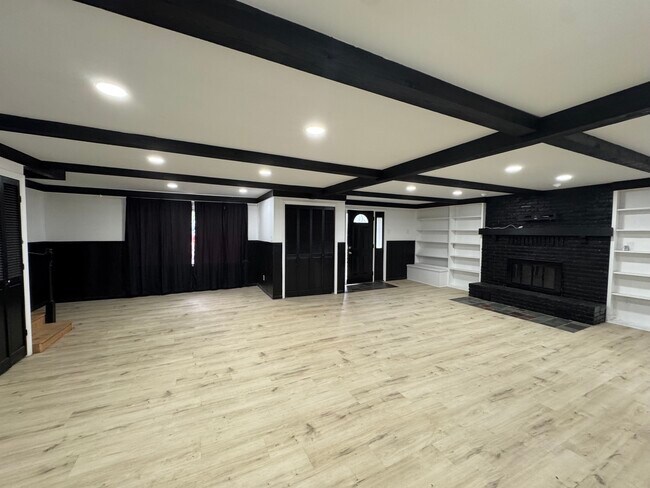 Foto del edificio - 2802 Bellaire Dr