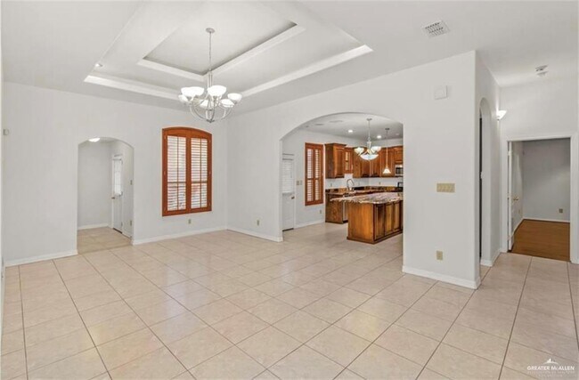 Foto del edificio - 4901 Walnut Ave
