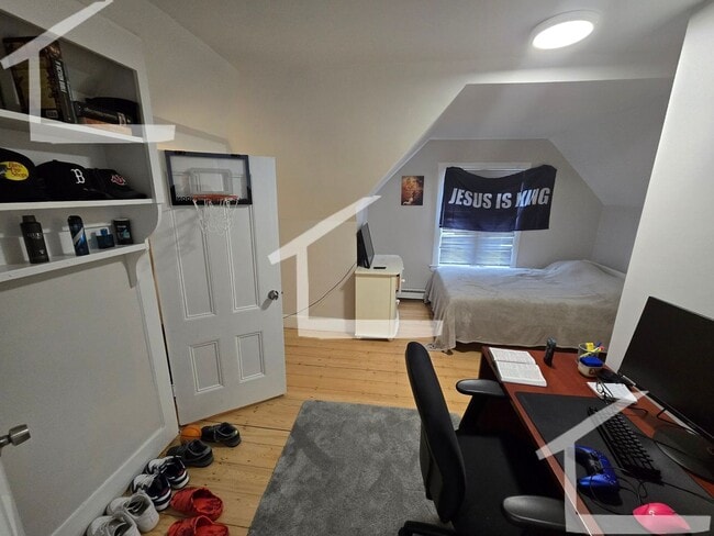 Building Photo - HOT WATERTOWN LISTING!!!!!