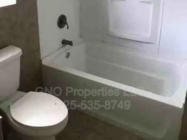 Foto del edificio - 3205 Luna St