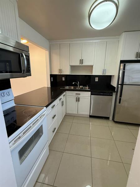Building Photo - 2510 SW 81st Ave