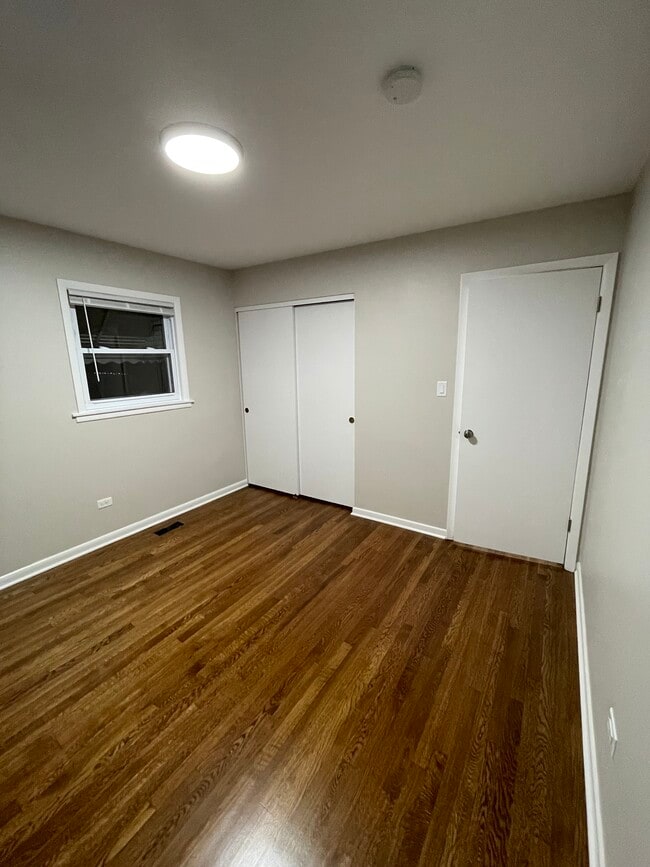 Building Photo - 7202 W Crain St