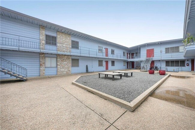 Foto del edificio - 2408 Longview St