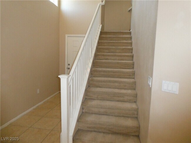 Building Photo - 6504 Blessed Thistle Ave