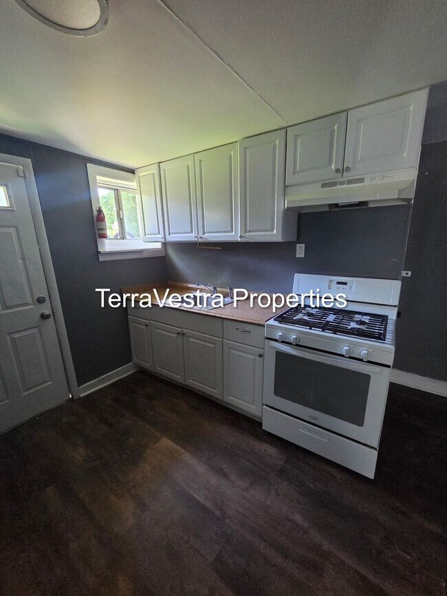 Foto del edificio - Single Family in Paulsboro! Eligible for $500 Security Deposit.