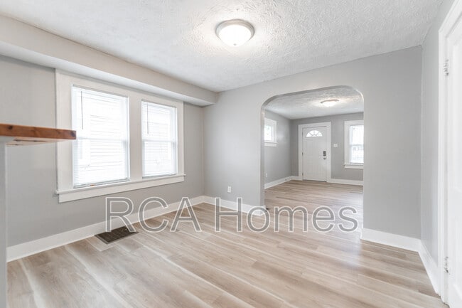 Building Photo - 1423 N Olney St