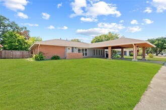 Building Photo - 2835 Dragonwick Dr