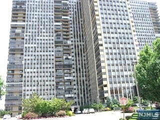 Primary Photo - 300 Winston Dr