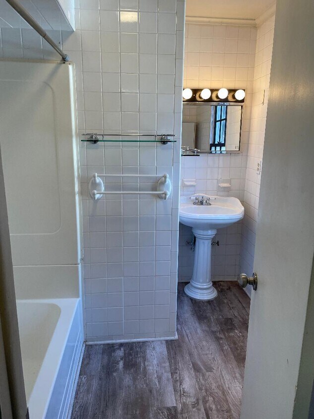 bathroom - 309 Wertsville Rd