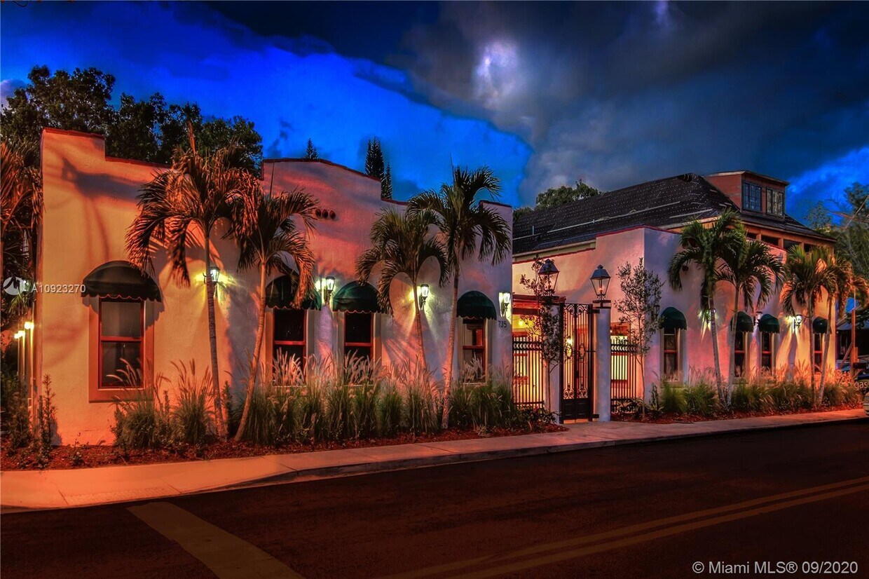 729 W Las Olas Blvd Unit 1, Fort Lauderdale, FL 33312 Room for Rent