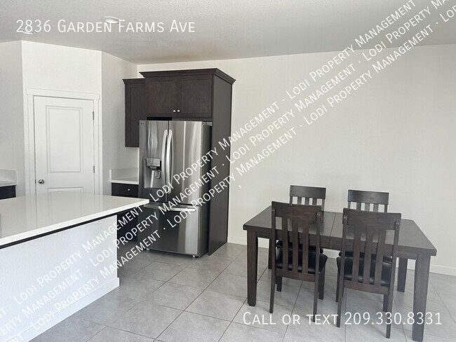Foto del edificio - 2836 Garden Farms Ave