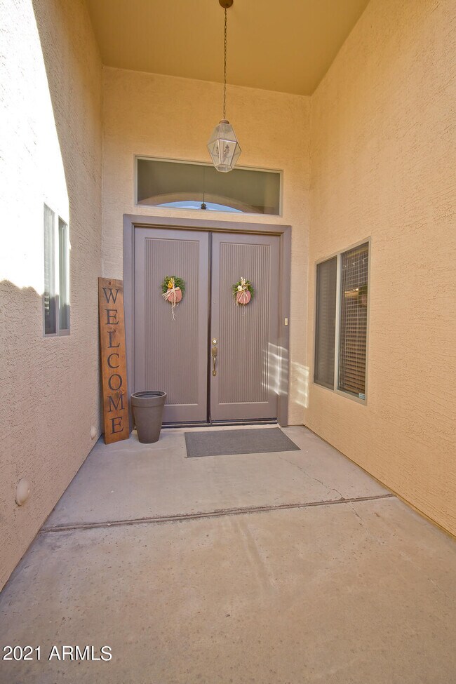 Foto del edificio - 2034 W Duane Ln