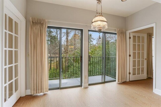 Foto del edificio - 3071 Lenox Rd NE