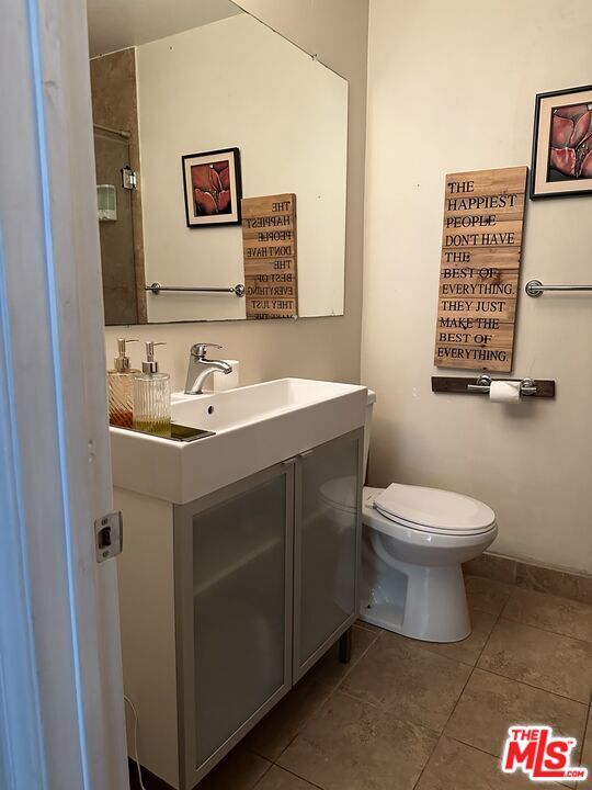 Foto del edificio - 137 Rexford Dr