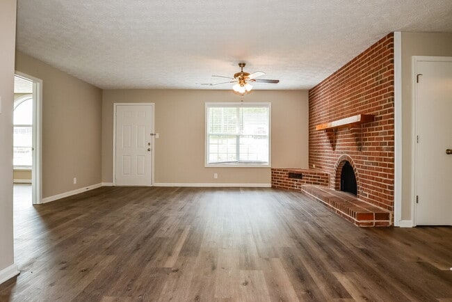 Foto del edificio - 5406 Cindy Ln SE