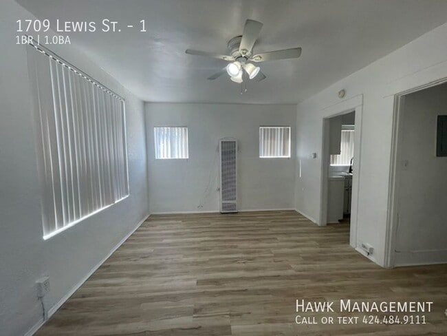 Building Photo - 1709 Lewis Ave
