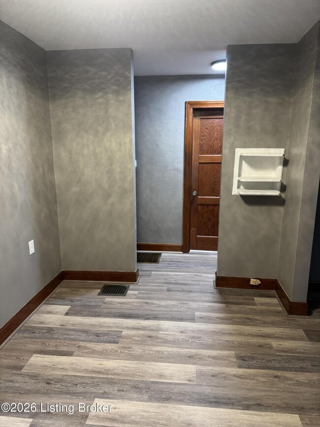 Building Photo - 1777 Bernheim Ln