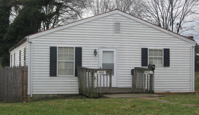 Primary Photo - 812 Staunton Ave NW