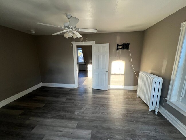 Building Photo - 23 S Madison St