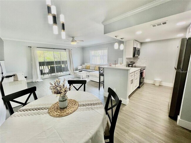 Foto del edificio - 631 N Keene Rd